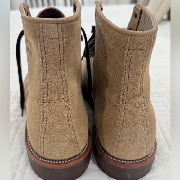 Chippewa 1901M27 Men’s Tan Suede Boots New Made in USA Vibram Sole - Picture 3 of 8